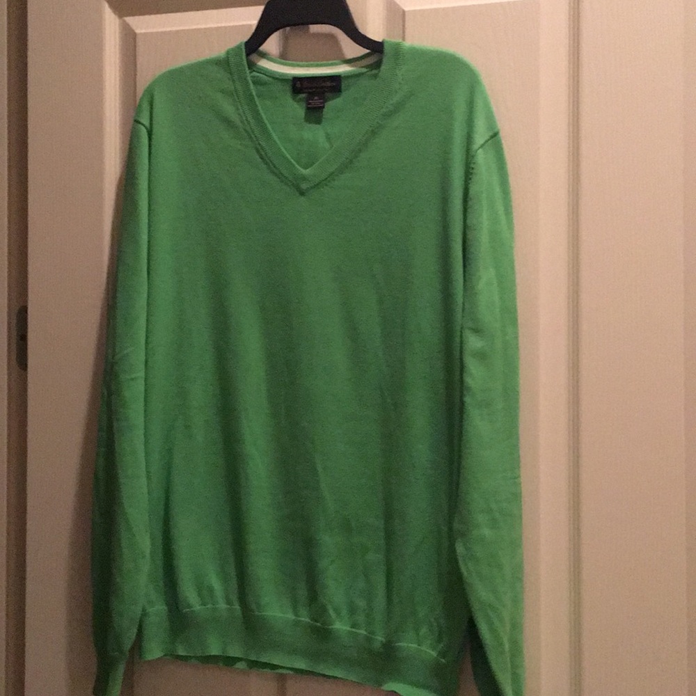 Brooks Brothers Supima Cotton v-neck. XL